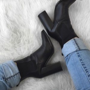 ✖️STEVE MADDEN BLACK LEATHER BOOTS✖️